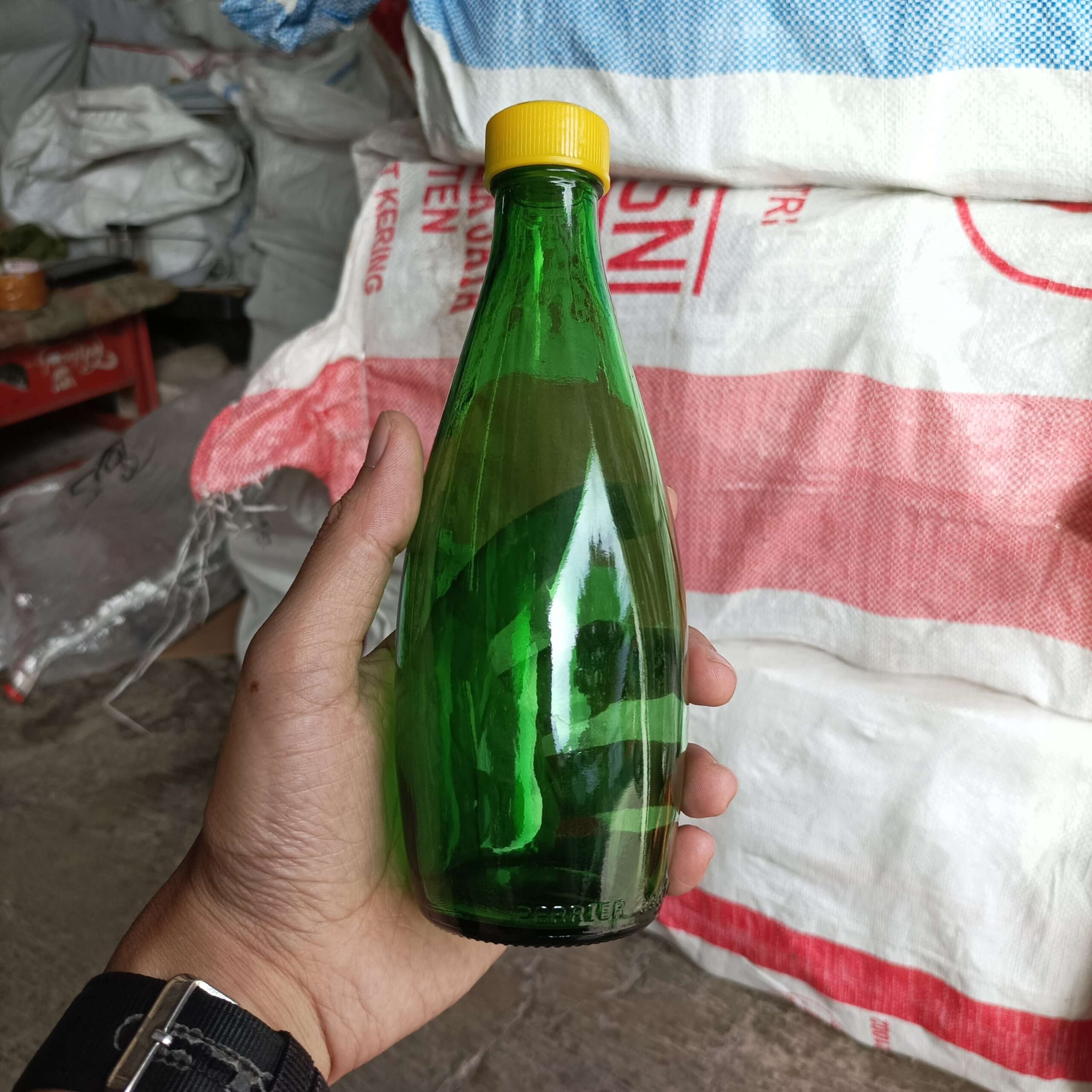 Botol Kaca Hijau 330ml PERRIER Rekondisi - Gambar 7