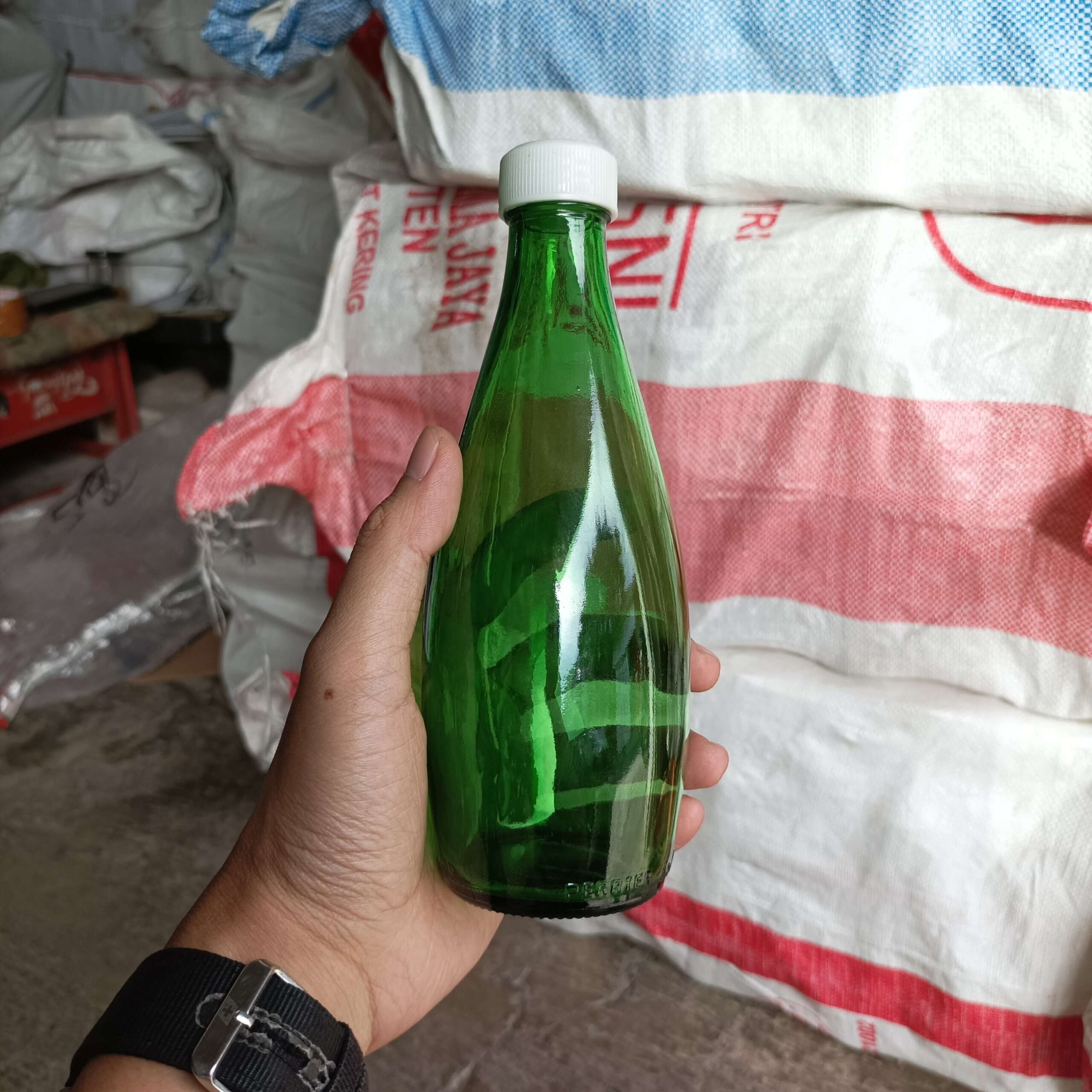 Botol Kaca Hijau 330ml PERRIER Rekondisi - Gambar 5