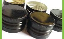 Jual Tutup Botol Alumunium Warna Hitam Murah. Distributor supplier botol kaca, botol beling, tutup botol, botol jar, botol parfum, botol asi BKA, toples ikan cupang, baru dan bekas atau rekondisi.